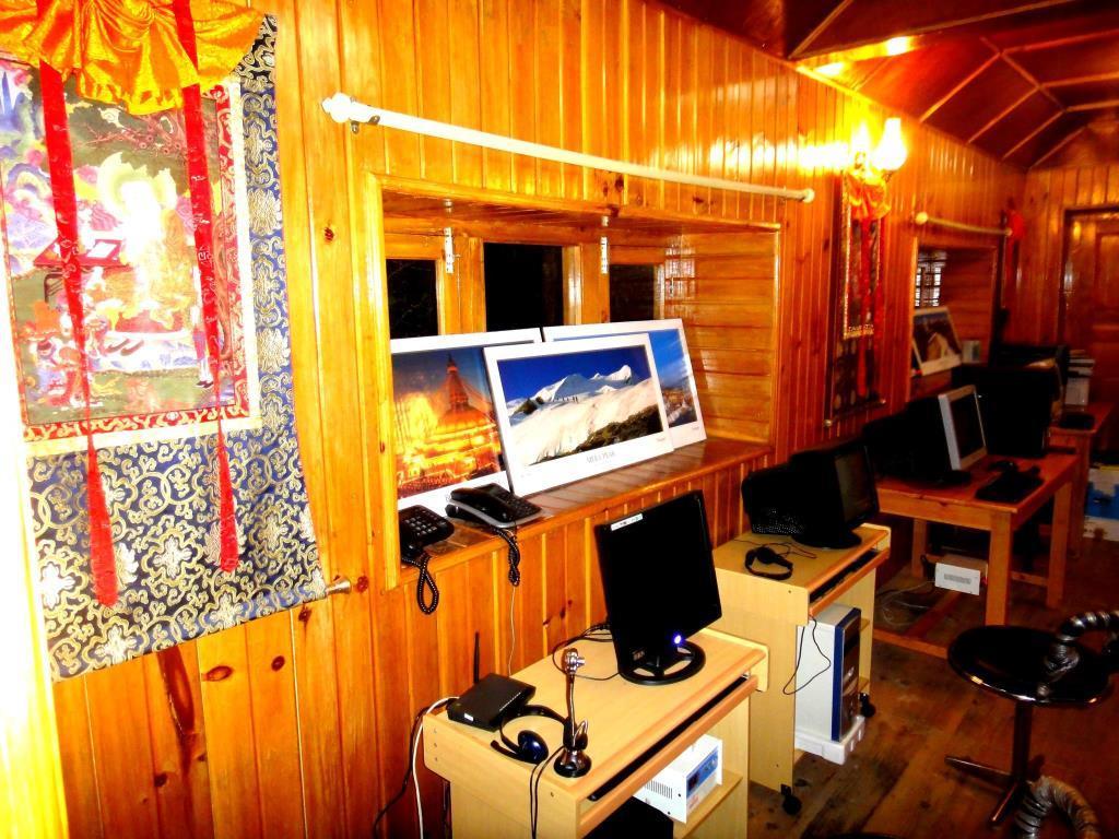 Lukla Airport Resort Lukla ภายนอก รูปภาพ