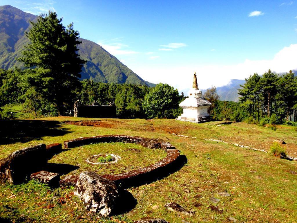Lukla Airport Resort Lukla ภายนอก รูปภาพ