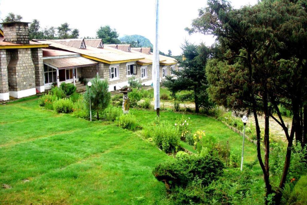 Lukla Airport Resort Lukla ภายนอก รูปภาพ