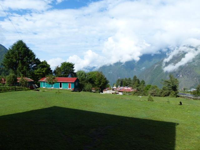 Lukla Airport Resort Lukla ภายนอก รูปภาพ