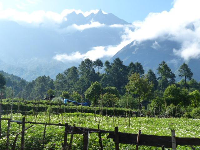 Lukla Airport Resort Lukla ภายนอก รูปภาพ